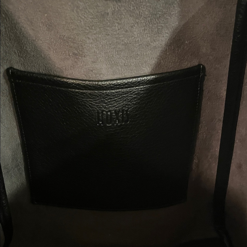 HOXIS Elegant Black Tote Bag - Picture 3 of 8